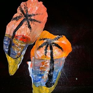 Hand painted seashells!